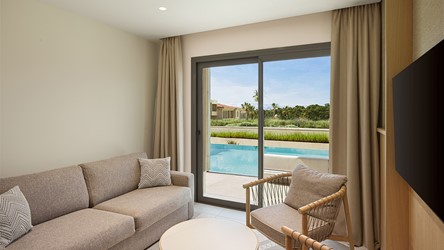 14216_MERAVIA ROOMS DELUXE DOUBLE GV PP 2.jpg
